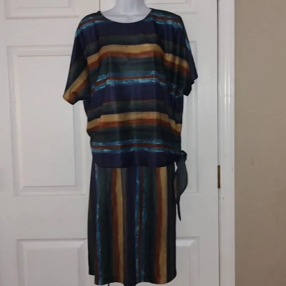 2 pc top and elastic striped horizontal vertical Set  Sz 4 Runs big
